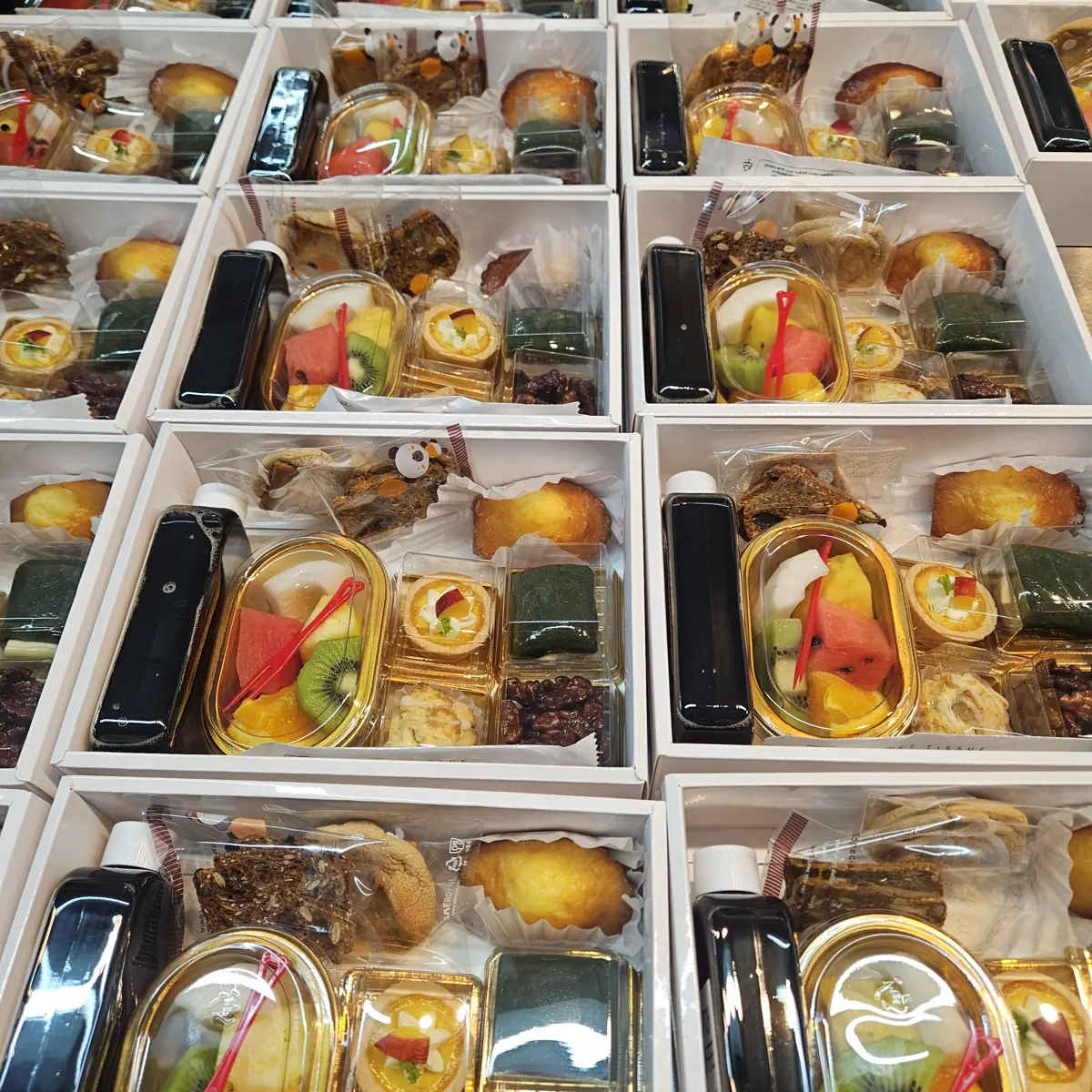 개업식 답례용 다과박스 칸 분리 포장 구성